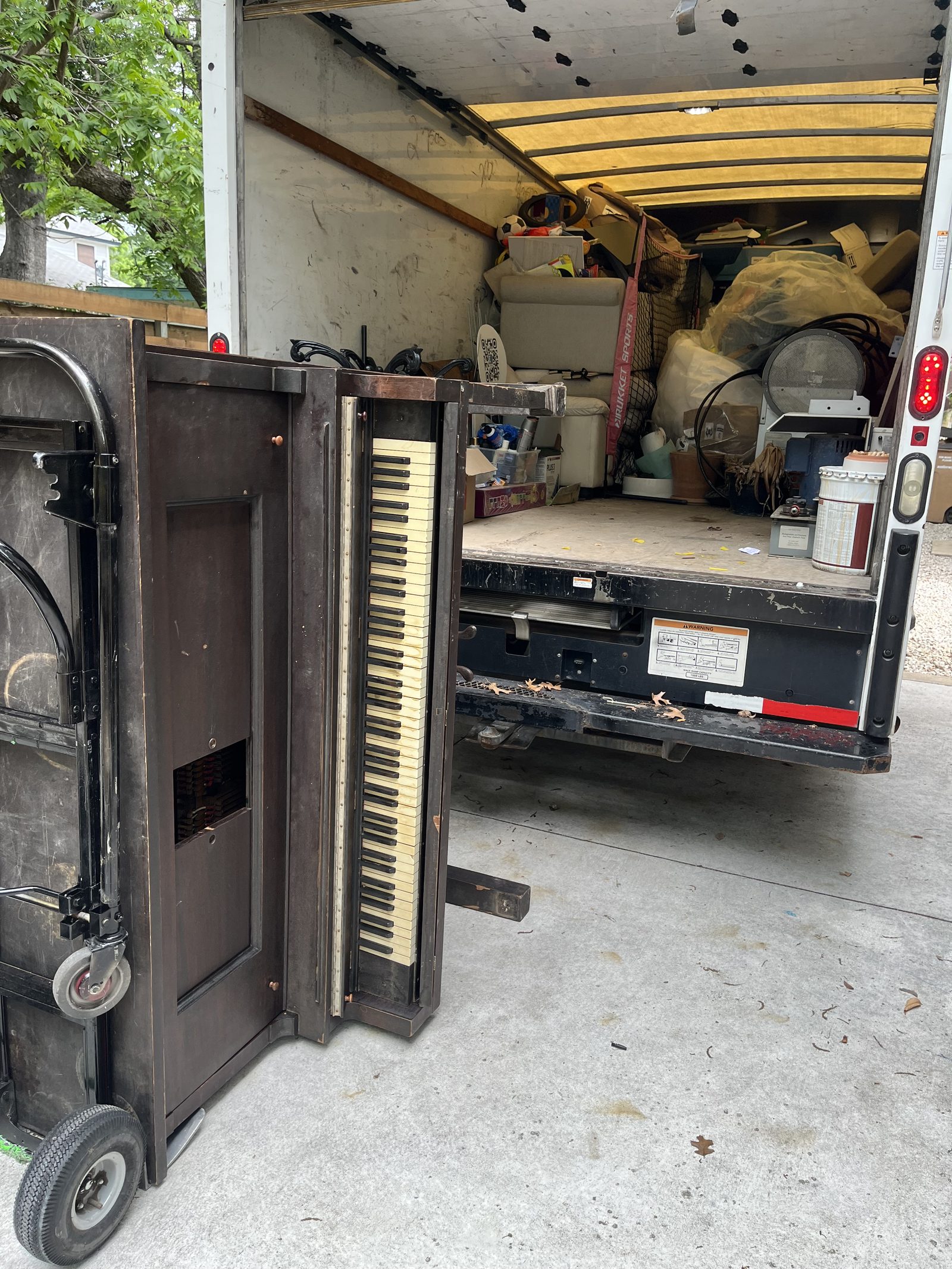 Hoarding Cleanout β hoarding cleanout job by Gone Today Junk Removal